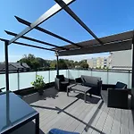 A&s - - Hébergement de vacances *
