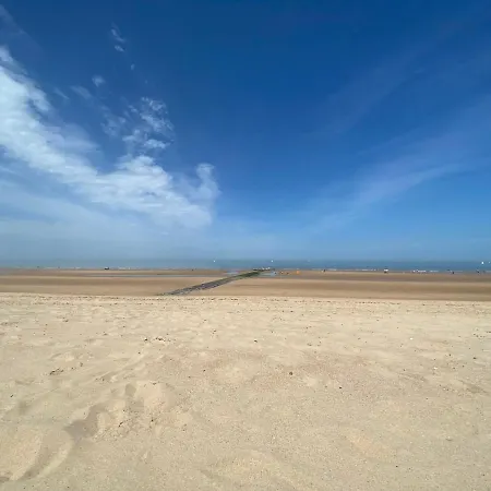 A&s - - * Ostende